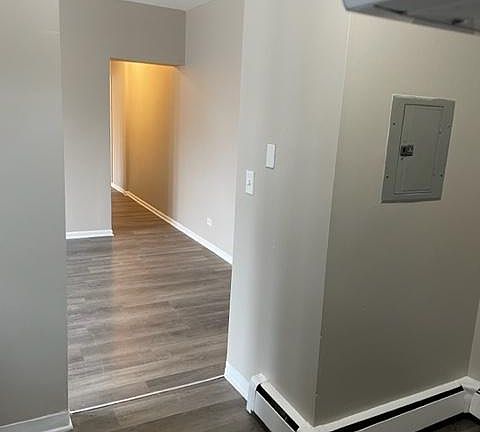 4th image of 6811 S Paxton Ave APT 206