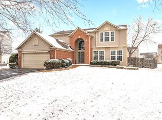 7 Pampas Ct, Bolingbrook, IL 60490