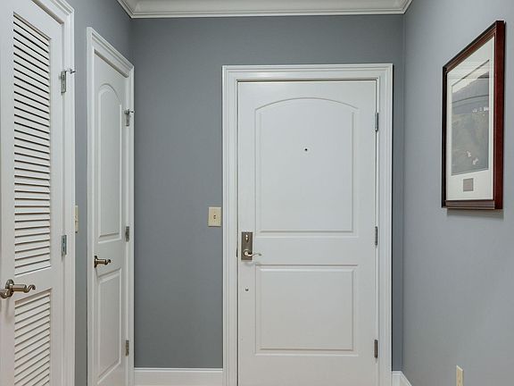 2nd image of 400 Warioto Way APT 605