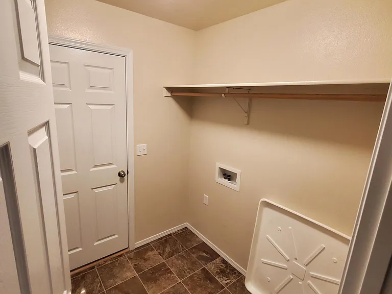 11415 Willamette Way — Photo 23