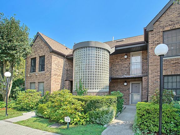 2nd image of 181 Buttrick Ave APT 5B