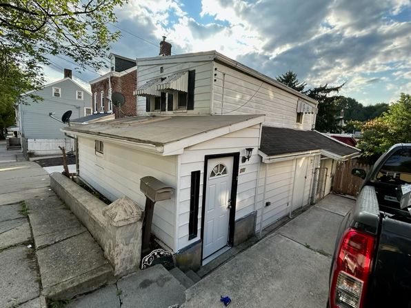 277-279 E Walnut St
