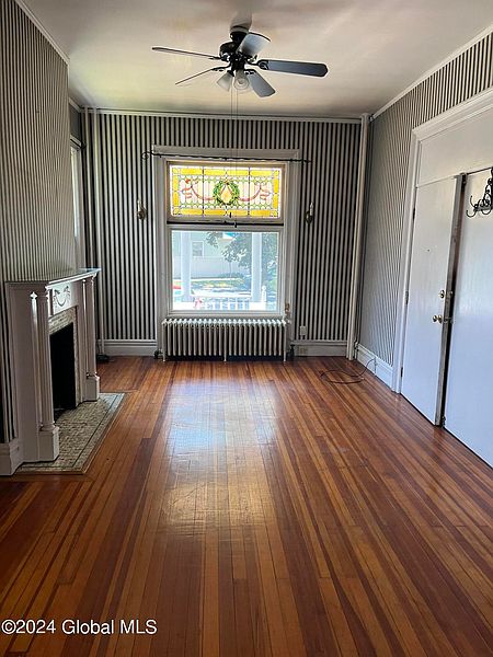 4th image of 455 Western Avenue