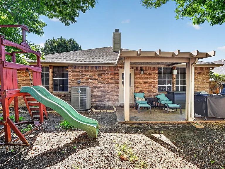 13195 Michelle Dr — Photo 24