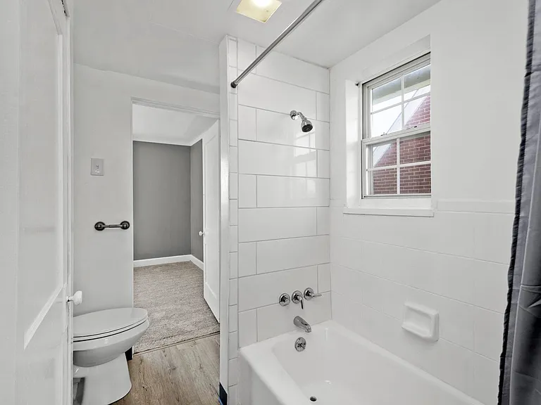 1744 Highland Ave — Photo 2