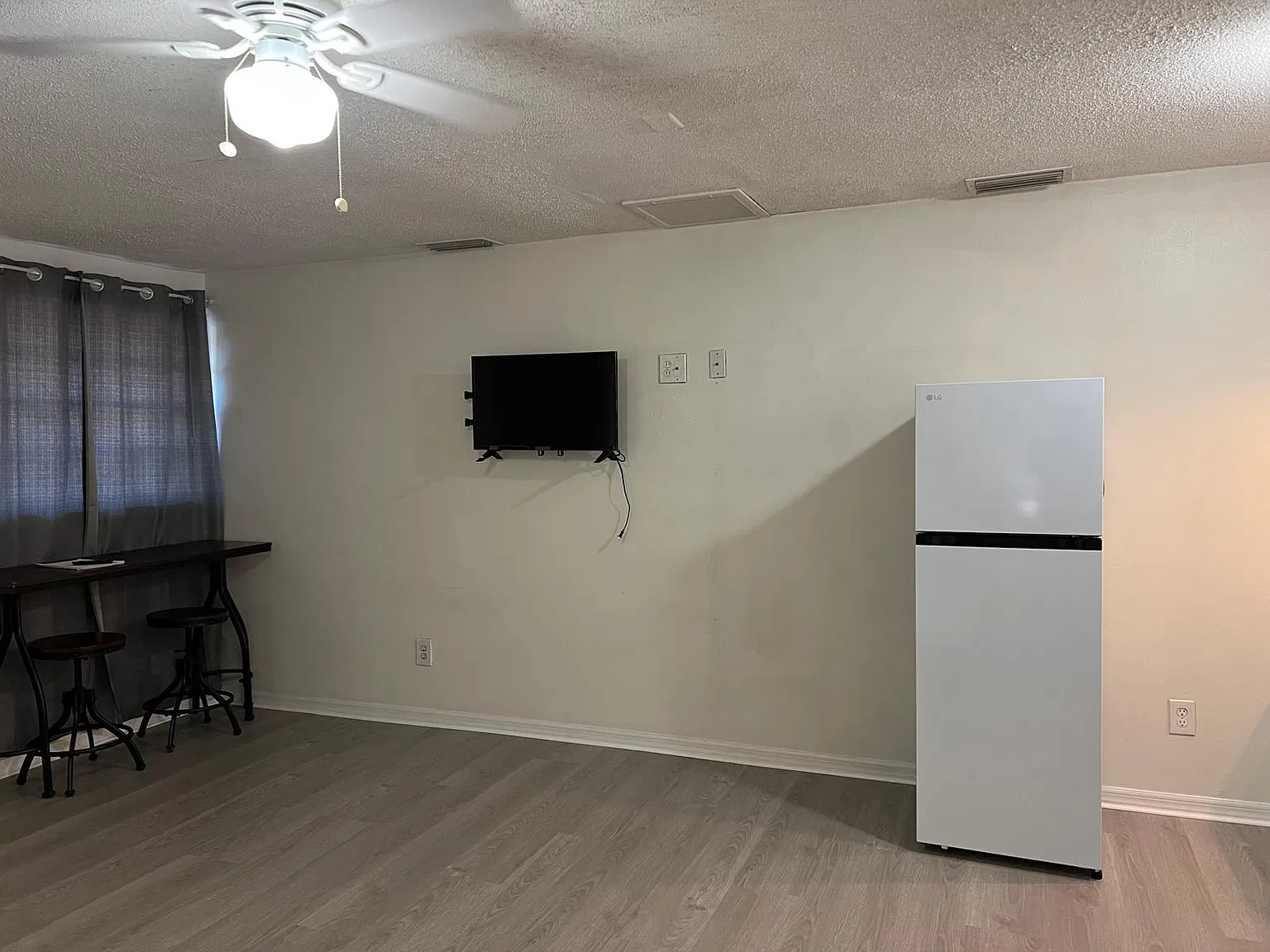 4212 Woodlark Dr — Photo 4