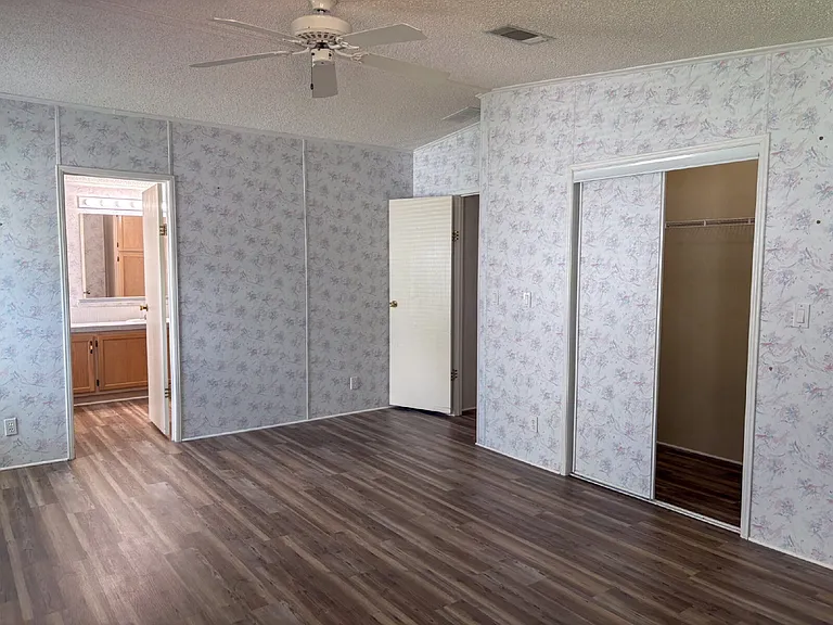 3510 Petticoat Jct — Photo 28