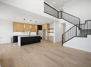 3317 Chickadee Dr NW, Edmonton, AB T5S0K9