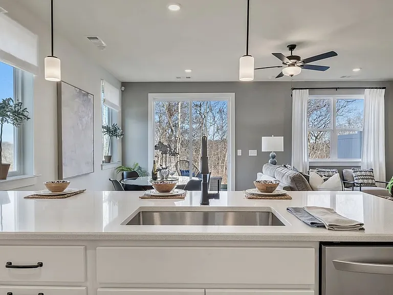6001 Mill Tree Ct — Photo 15