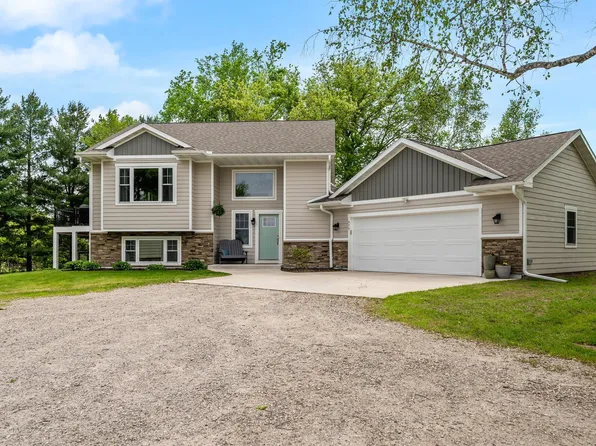 975 100th St NE, Monticello, MN 55362
