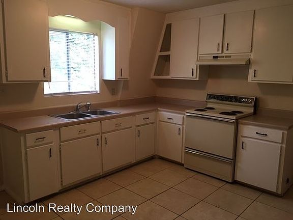 2nd image of 1712 Williams St APT D4