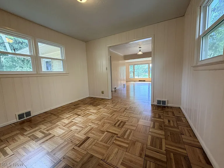 2267 Edgerton Rd — Photo 8