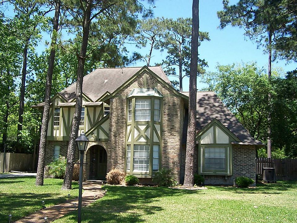 Beautiful English style Home Nestled in the Pines
