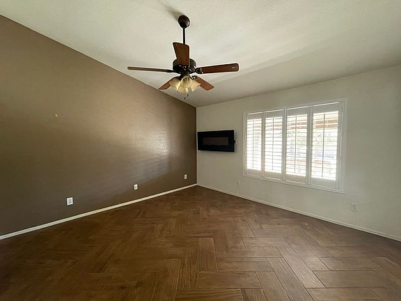 4th image of 10765 W Louise Dr