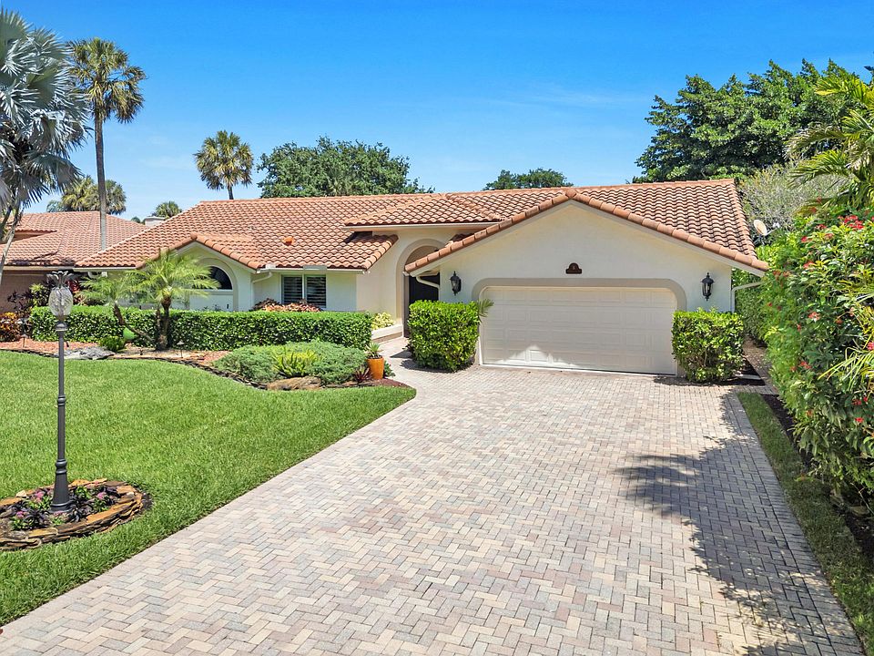 1st image of 2751 Oak Tree Lane