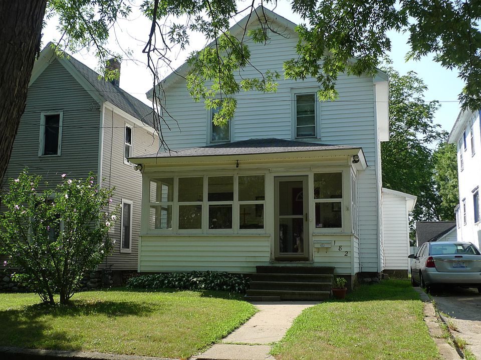 1st image of 182 Kingman Ave E