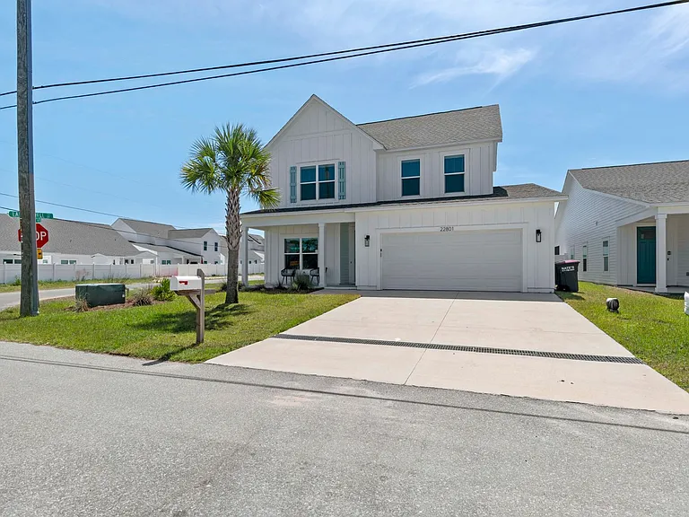 22801 Ann Miller Rd — Photo 2