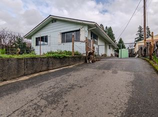 214 Berglund St, Rogue River, OR 97537