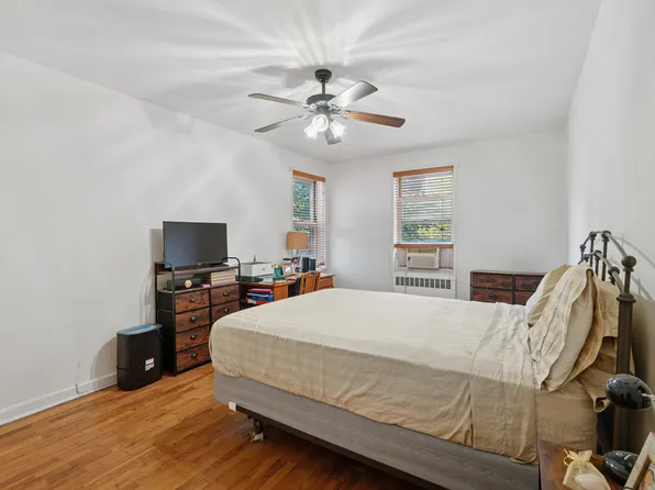 68-61 Yellowstone Boulevard image 10 of 12