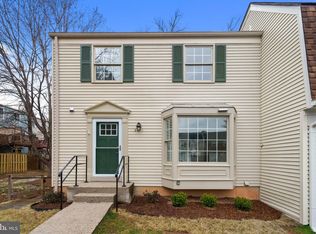 9074 Loreleigh Way, Fairfax, VA 22031