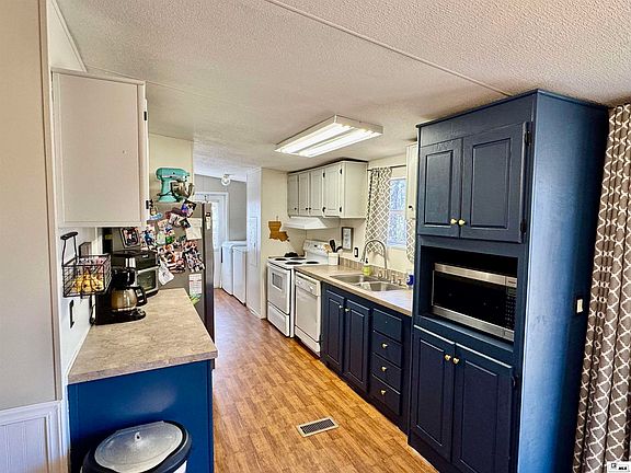 5th image of 224 Mountain Rd