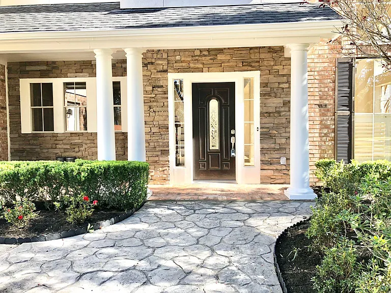 5711 Silver Bay Ct — Photo 2