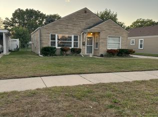 9242 S 49th Ave, Oak Lawn, IL 60453