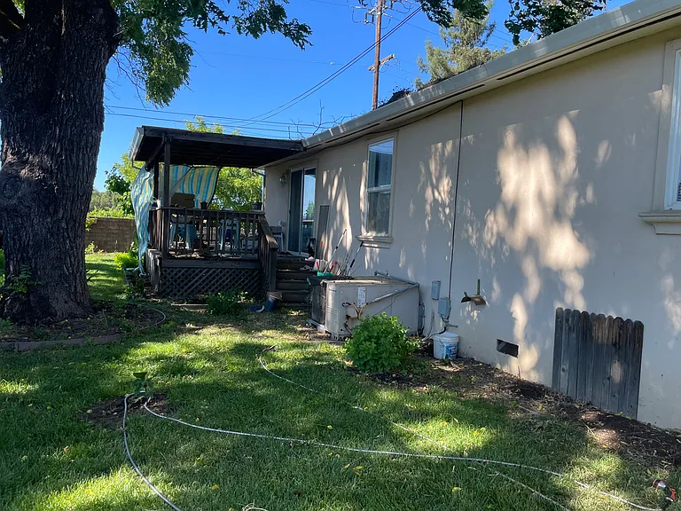 985 E Gobbi St — Photo 16