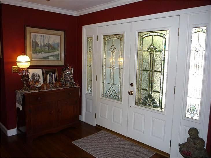 1st image of 4214 Meadowbank Dr