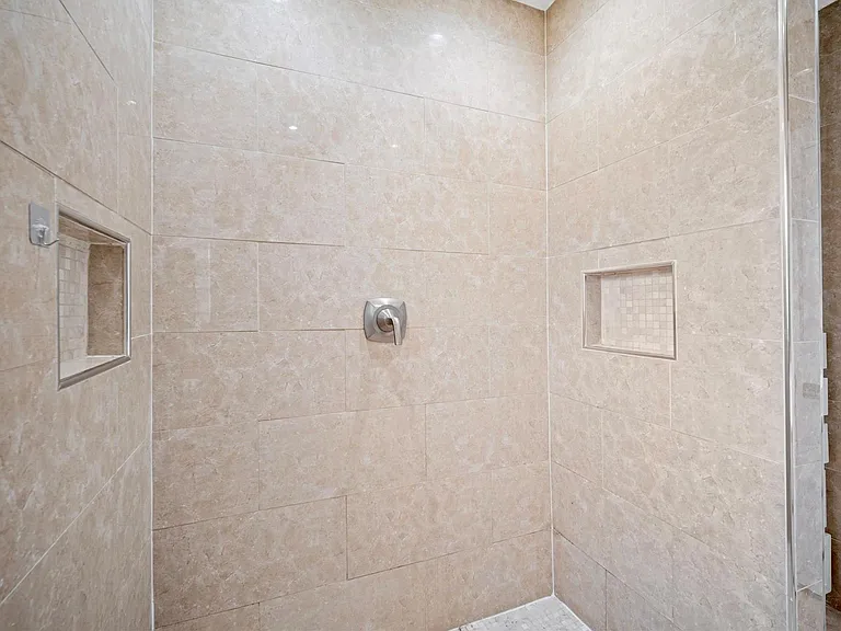 12430 Pecan Ct — Photo 19