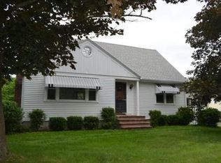 407 Newtown Rd, Littleton, MA 01460