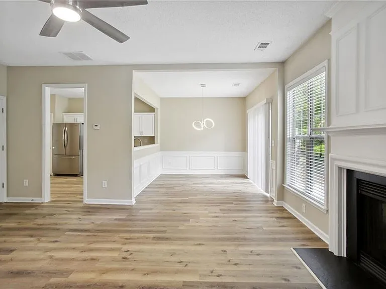 3611 Elkhorn Ct — Photo 7