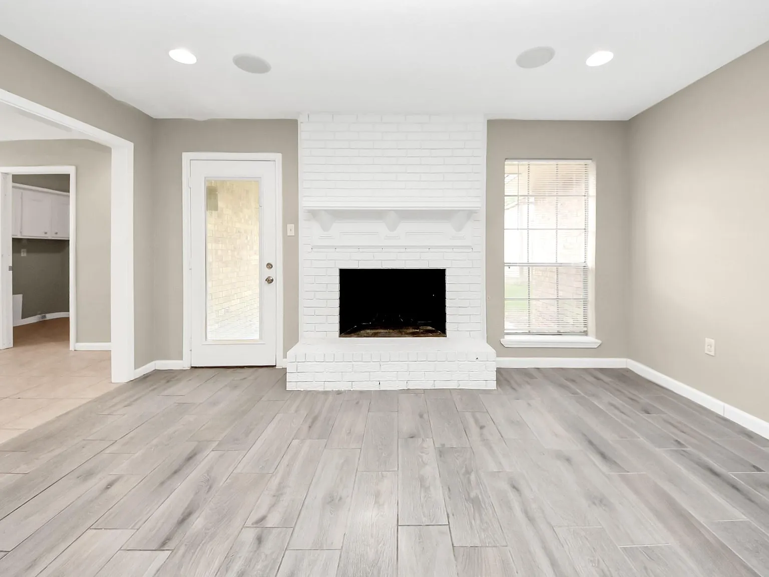 3 bed, 2.0 bath, 1629 sqft, $1,800 — Photo 3