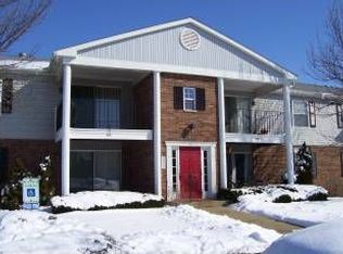 947 Gold Course Rd UNIT 3, Crystal Lake, IL 60014