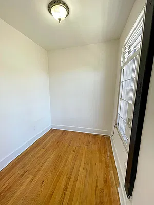 Rented by City Connections Realty | media 5
