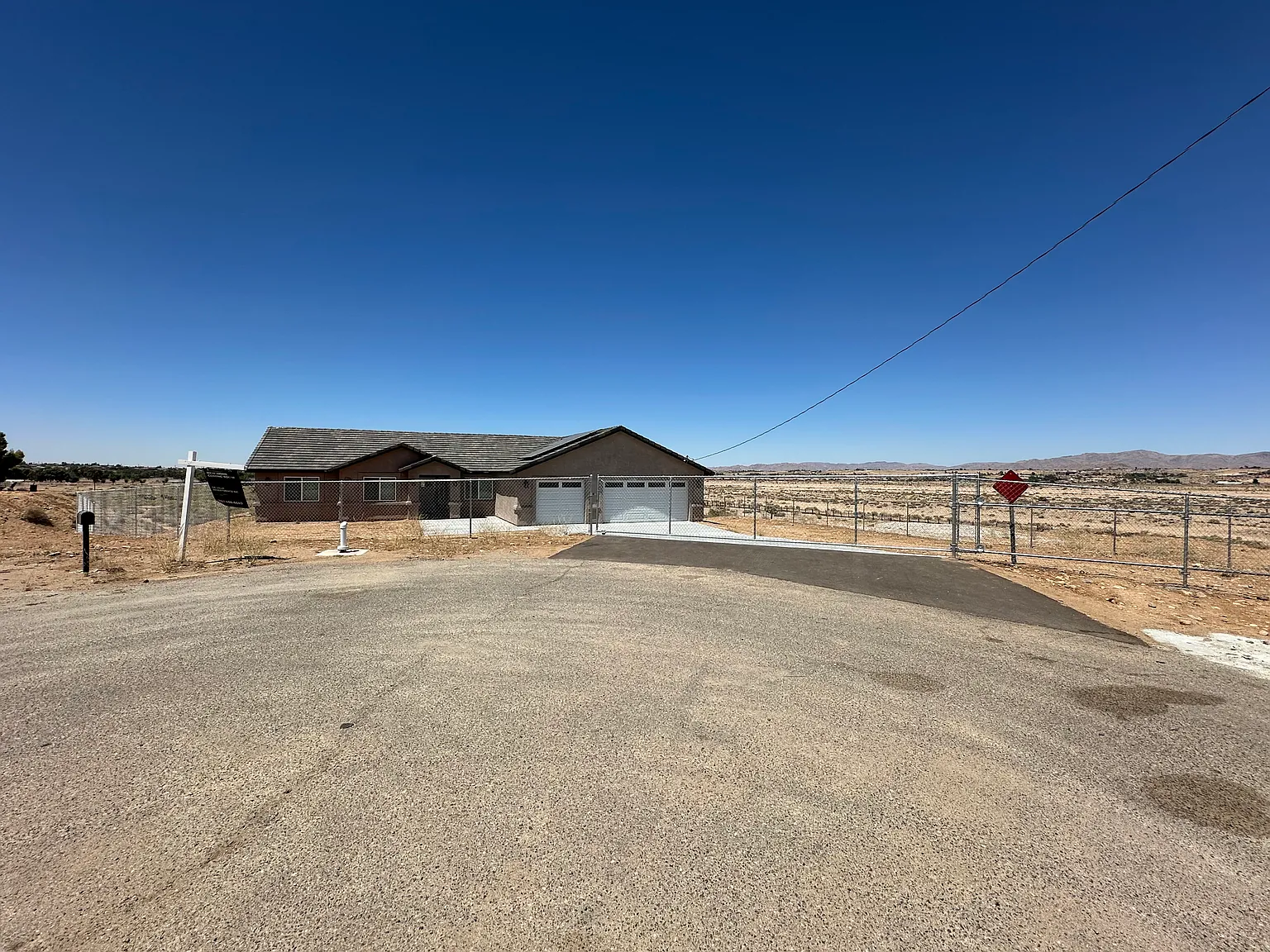19280 Glendale Ct — Photo 1