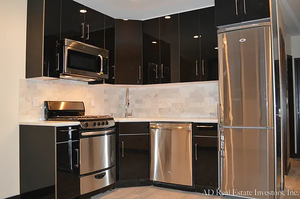 Rented by AD Real Estate Investors | media 14