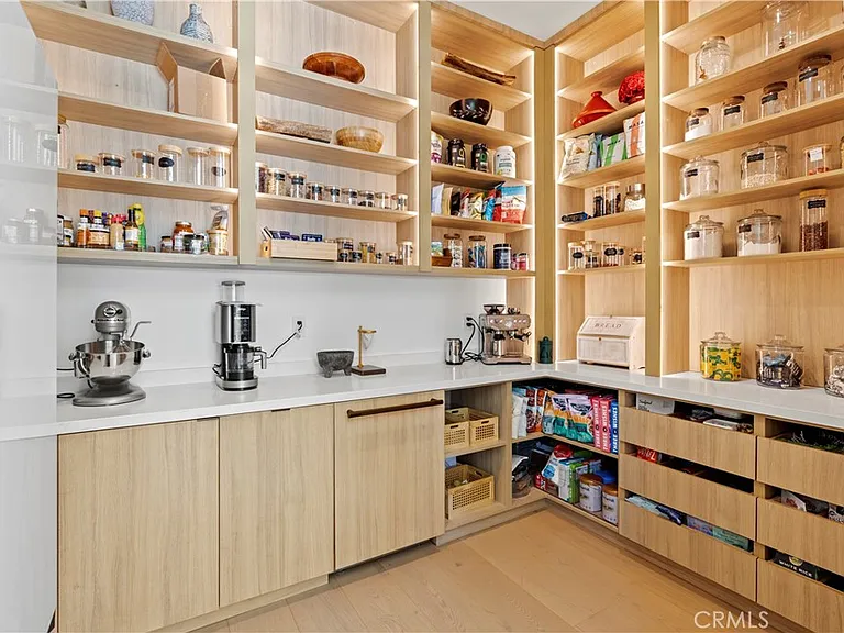 5050 Arundel Dr — Photo 24