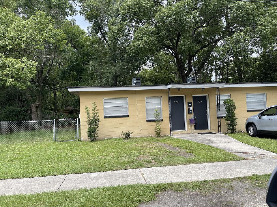 1st image of 728 Day Ave