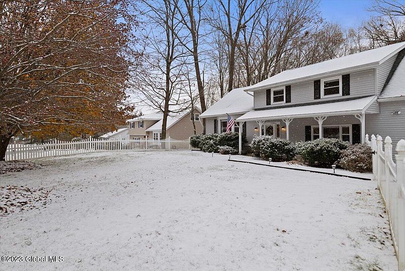 3rd image of 16 Denkers Drive