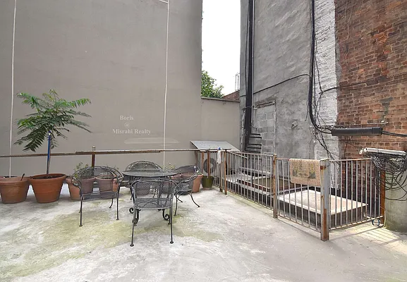 Rented by J Misrahi Realty Corp | media 7