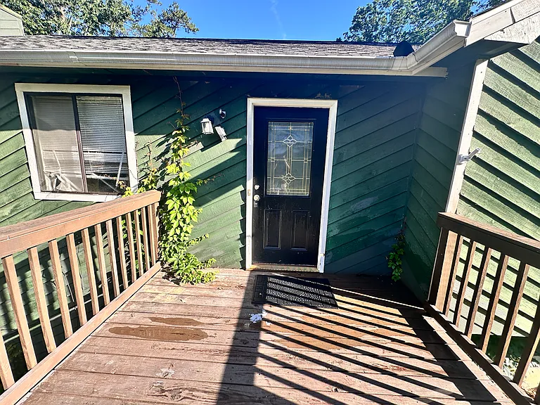 3335 Hillside Dr — Photo 5