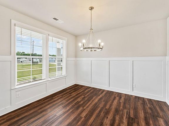 5th image of 284 Crimson Feather Dr