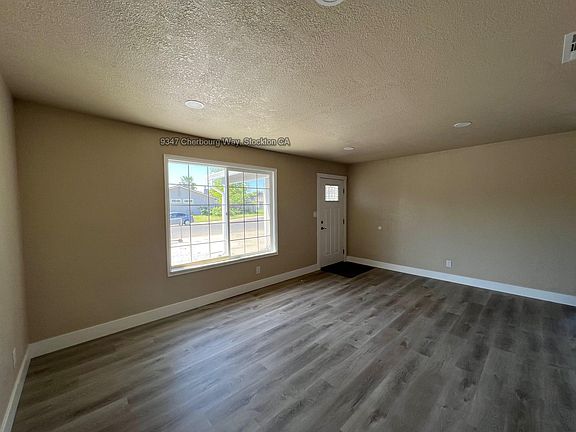 3rd image of 9347 Cherbourg Way