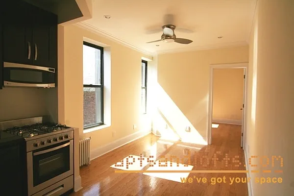 Rented by aptsandlofts.com | media 28