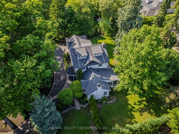 317 Gloucester Ave, Oakville, ON L6J 3W8