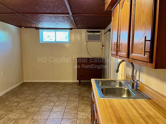 4th image of 117 N Shamrock St #7