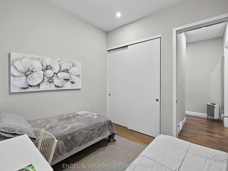 44 Byron Ave #D — Photo 39
