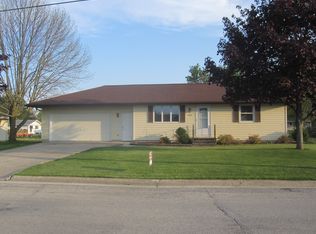 1520 Navarino St, Algoma, WI 54201