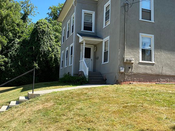 4th image of 20 Church St